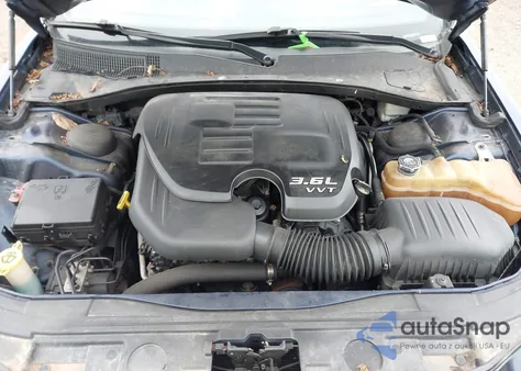 2013 Chrysler 300 Motown из США, поврежденный, VIN 2C3CCARG2DH581128